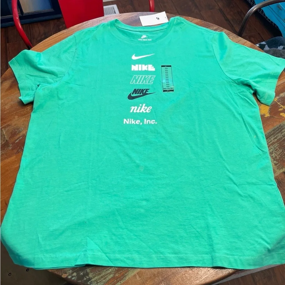 NWT Nike Men’s Short Sleeve Athletic Tee - Picture 4 of 5